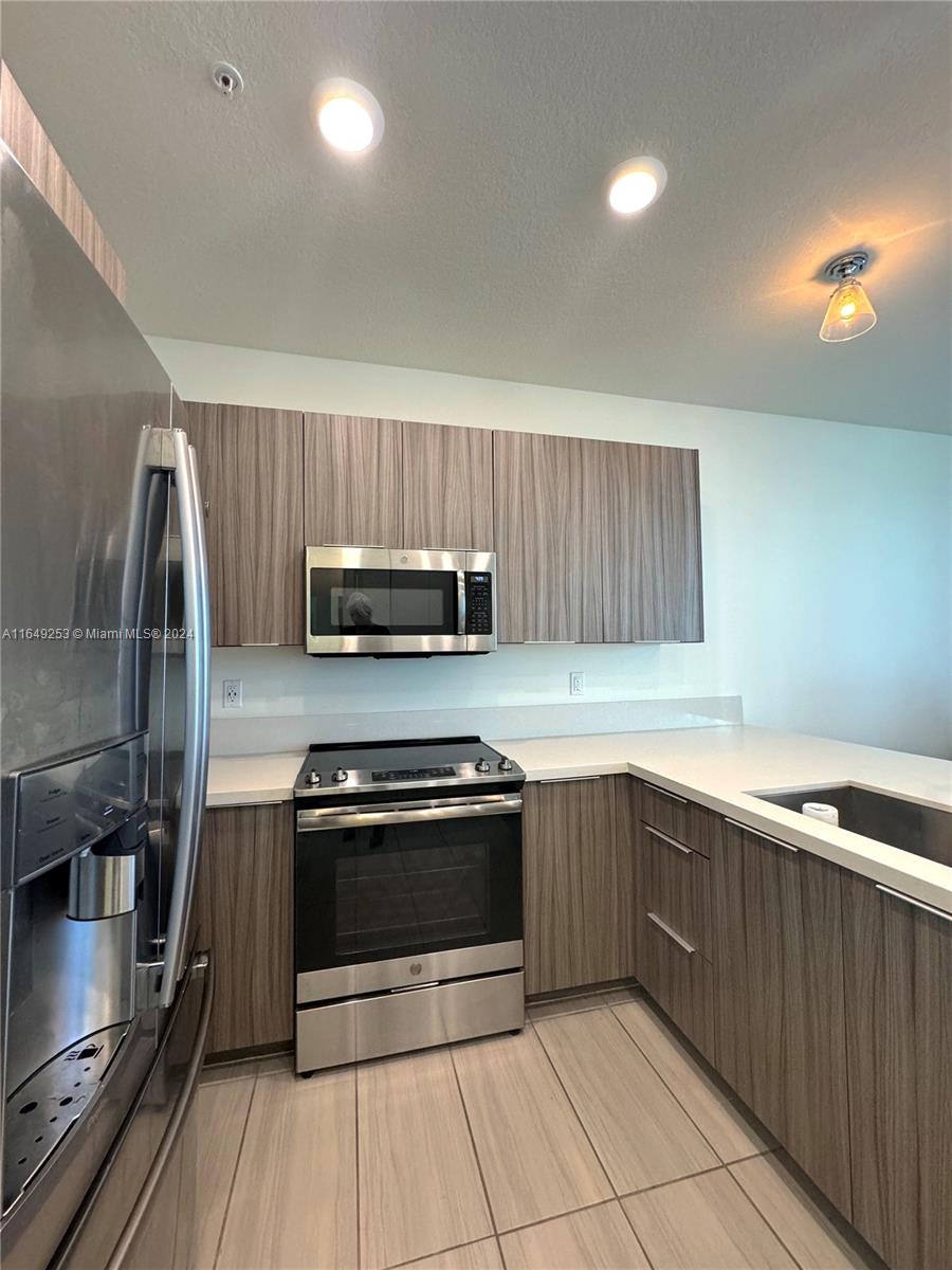6450 NW 102nd Ct #301Doral, FL 33178