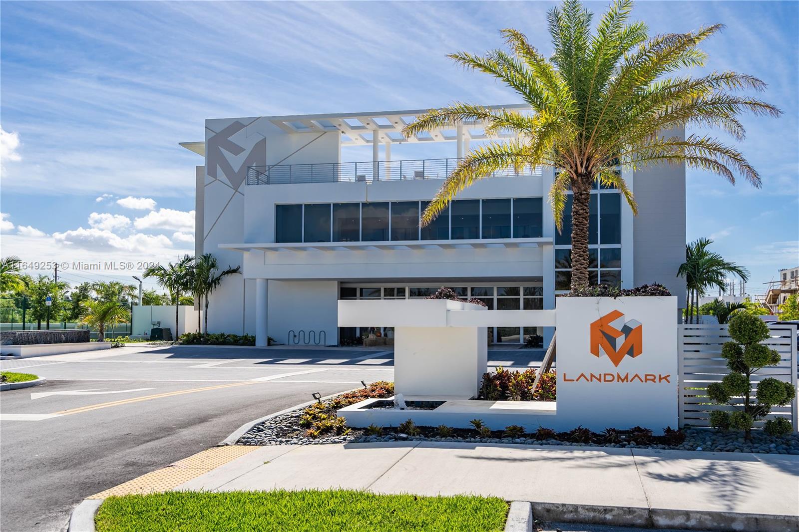 6450 NW 102nd Ct #301Doral, FL 33178